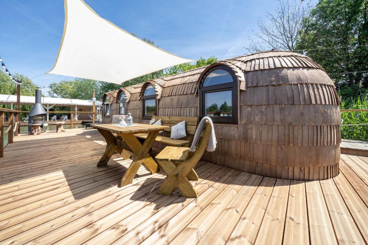 Lieblingsplatz Parey - Schwimmendes Iglu Hotel Ngoại thất bức ảnh